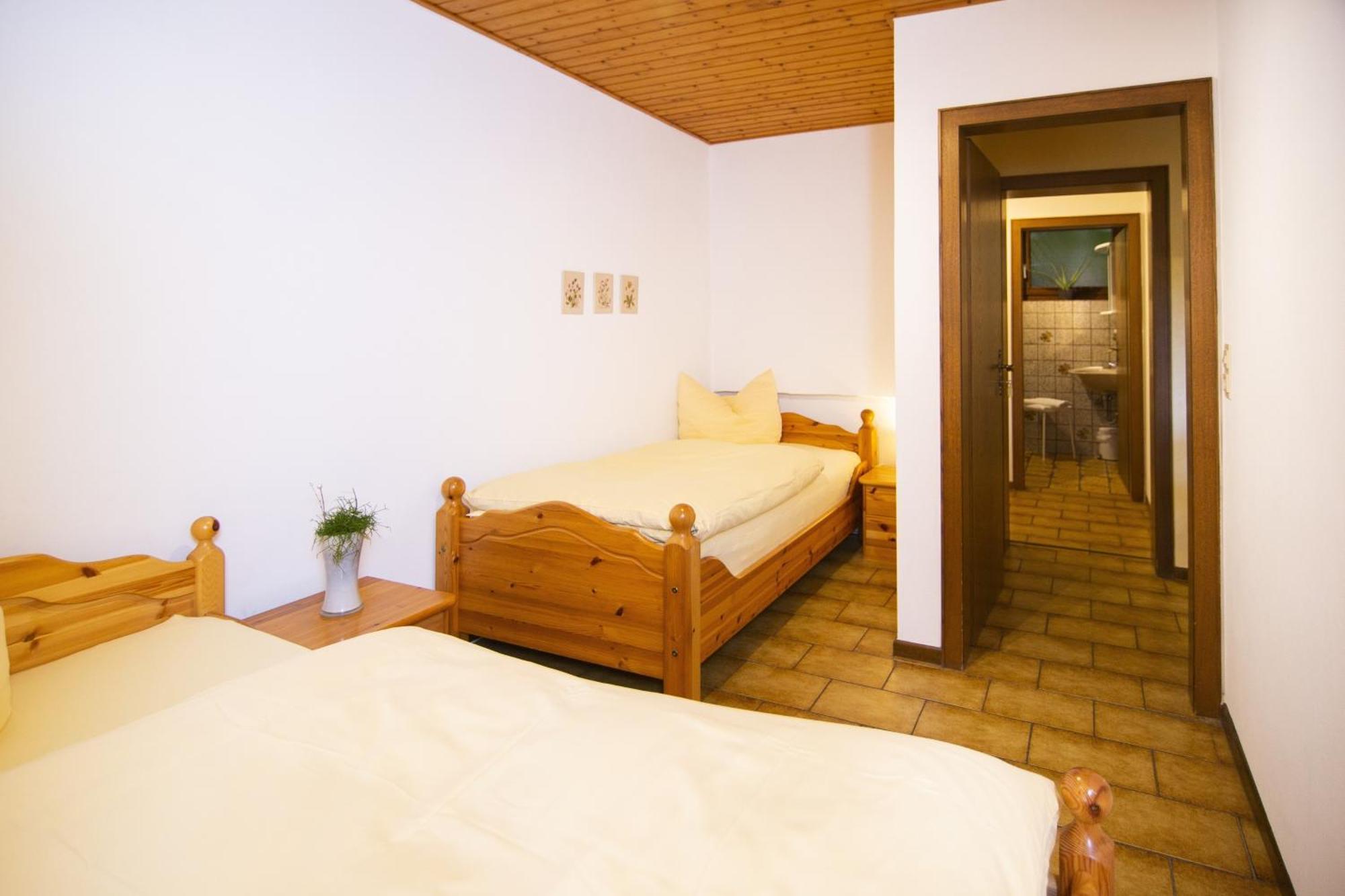 Ferienwohnung "Kirchblick" Im Ferienhaus Blumenhain Бад-Вюнненберг Экстерьер фото