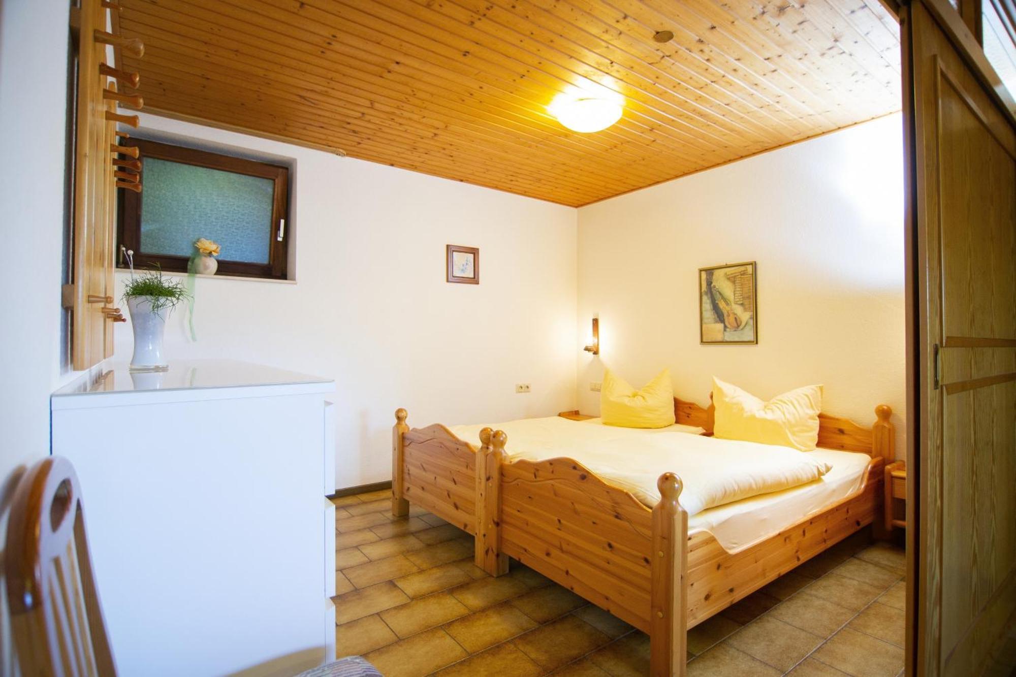 Ferienwohnung "Kirchblick" Im Ferienhaus Blumenhain Бад-Вюнненберг Экстерьер фото