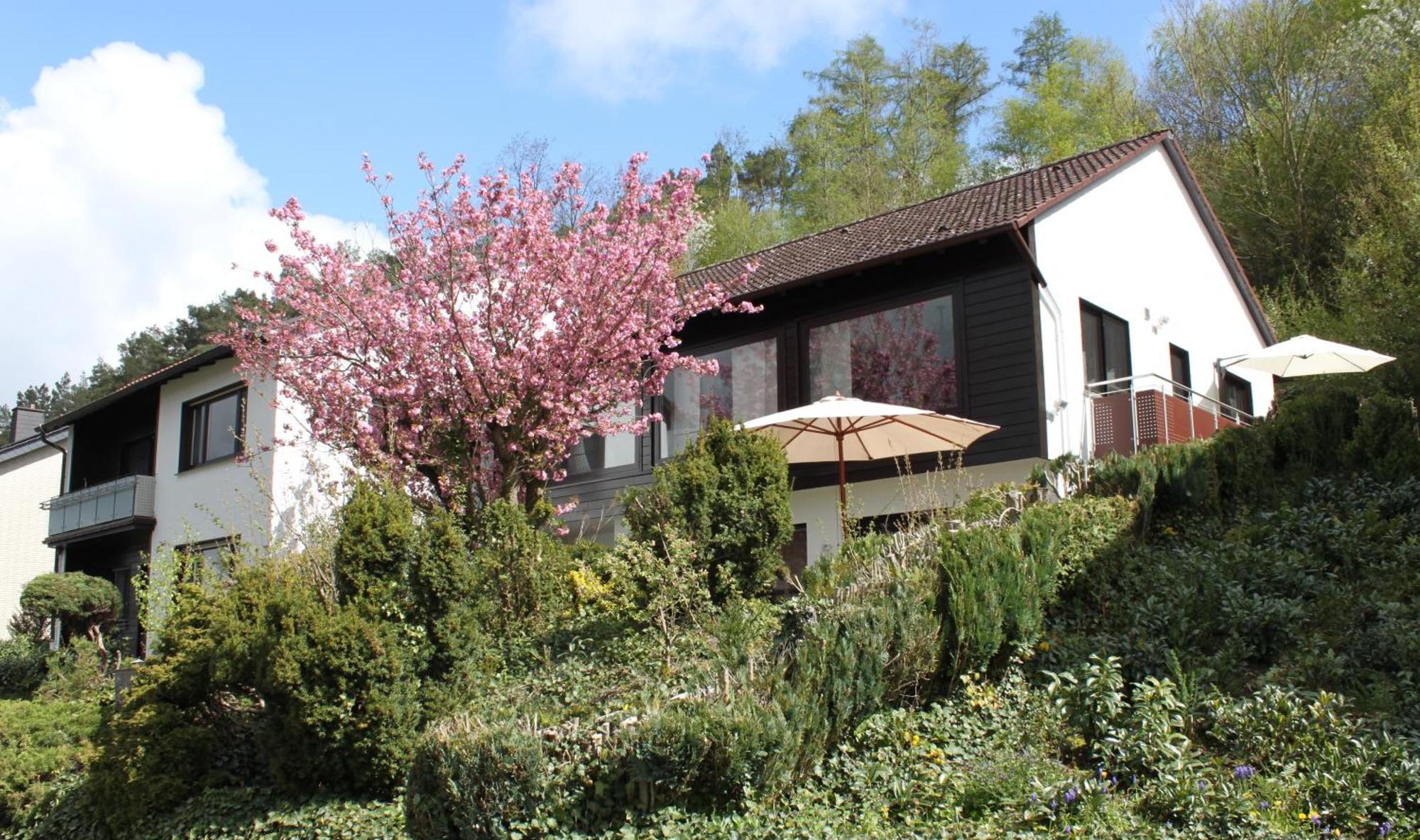 Ferienwohnung "Kirchblick" Im Ferienhaus Blumenhain Бад-Вюнненберг Экстерьер фото